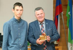 SVETOVNI DAN OTROK - obisk učencev OŠ Notranjski Odred Cerknica 15 FOTO LJUBO VUKELIČ